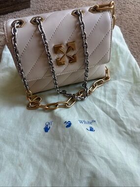 Off-White Quilted Leather Chain Shoulder Bag in Cream and Gold/Silver Hardware